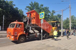 Новый асфальтоукладчик и каток XCMG введены в эксплуатацию - 2